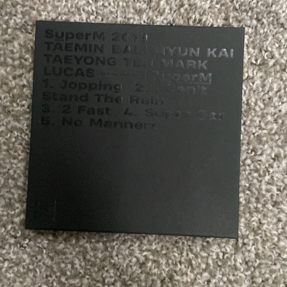 K-Pop Super M 2019 First Mini Album United Version
KPOP CD - Picture 3 of 4